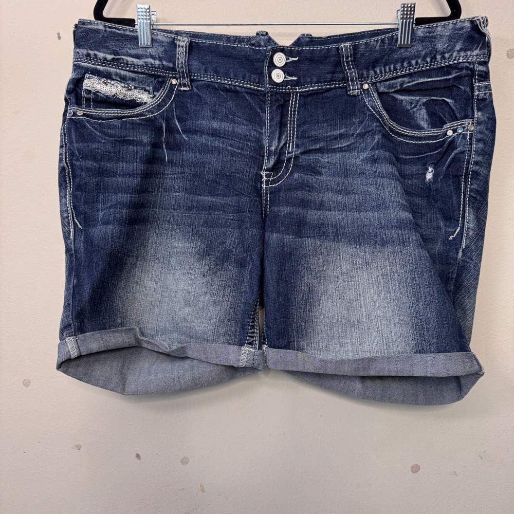 Series Short & Sexy Bermuda Denim Shorts Sequin Pockets Dark‎ Wash Size 14 Y2K